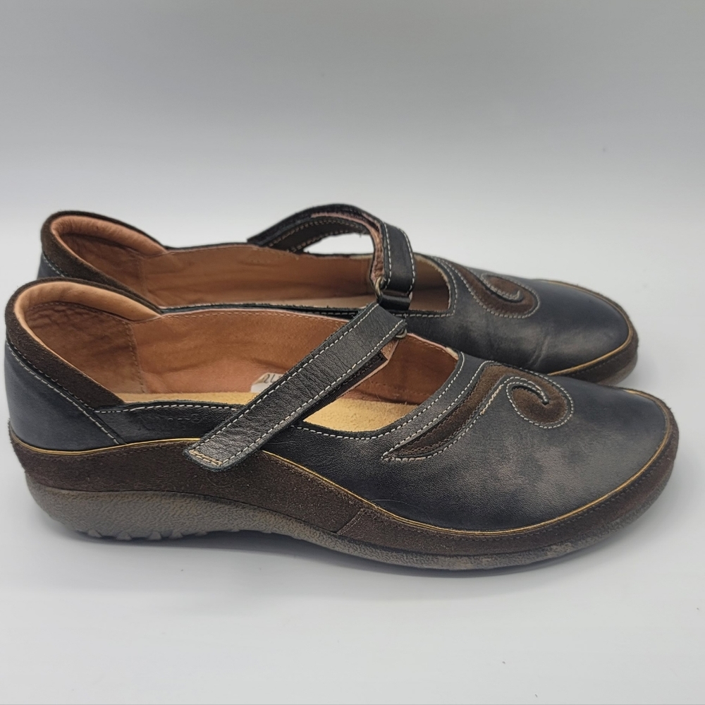 Naot Matai womens Mary janes L9